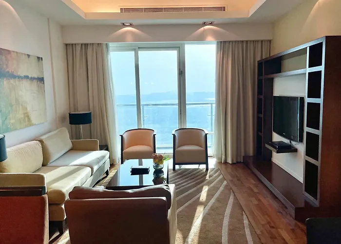 In Luxury hotels La Suite Dubai & Apartments