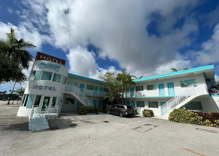 The New Yorker Hotel Miami