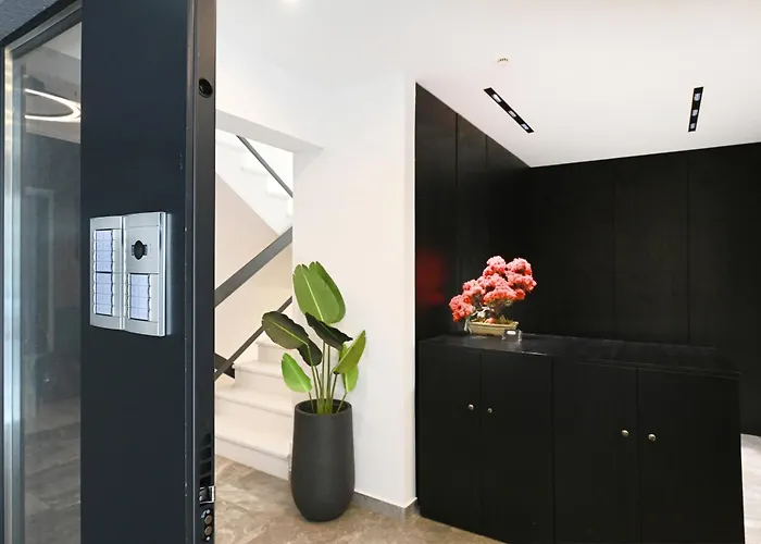 Icon Urban Living