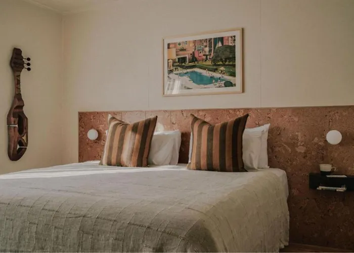 All Motels Cheshire Cat Boutique