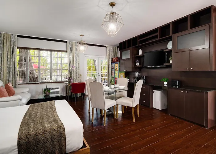 Tradewinds Apartment