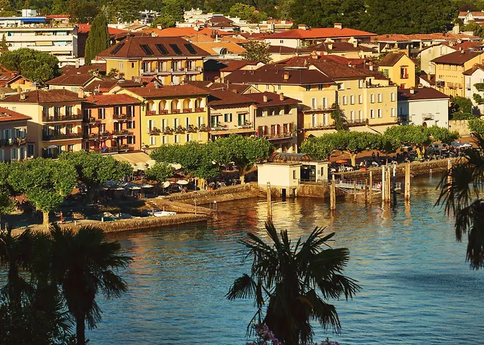 Vista Lakefront Boutique Hotel