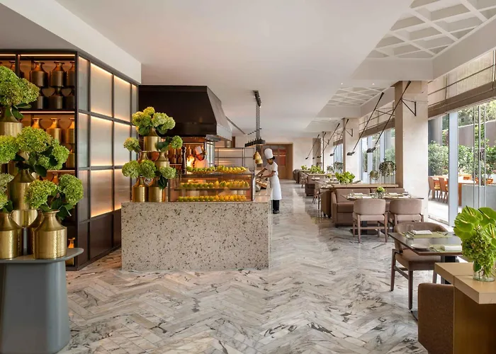 Pet Friendly hotel: Four Seasons Hotel Bengaluru At Embassy One
