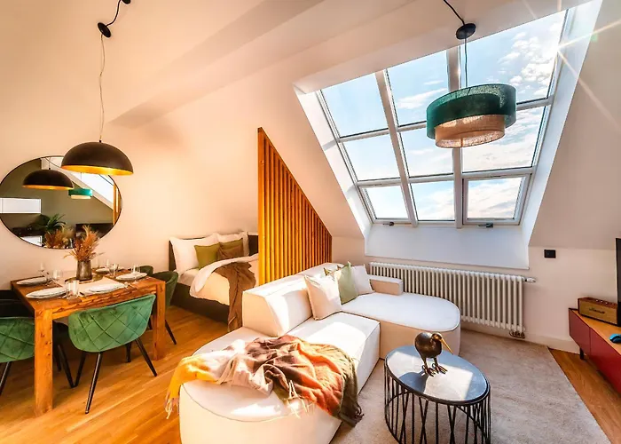 Accordion Boutique & Premium Suites