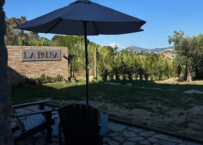 La Pausa