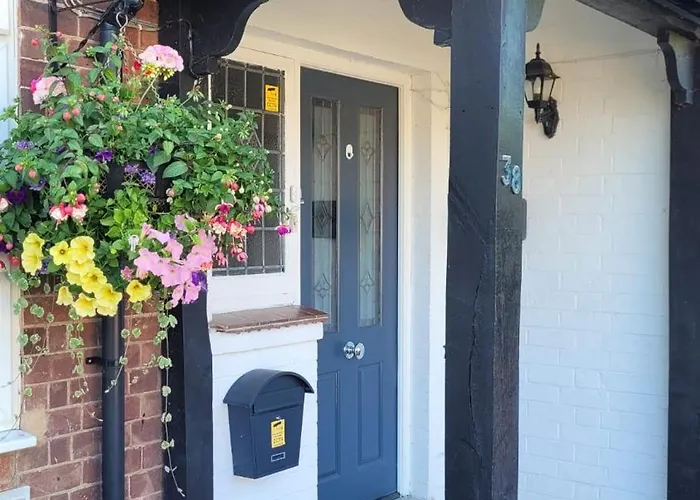 Hampton Lodge En-Suite Rooms With Free Parking