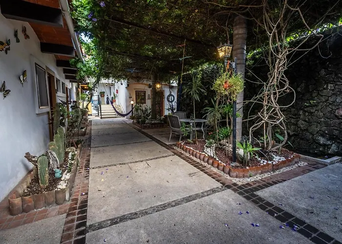 Las Mariposas Hotel & Studios