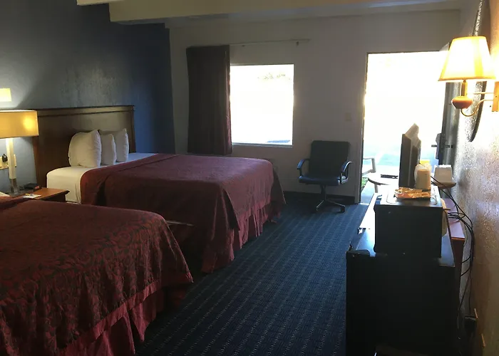 Days Inn By Wyndham North