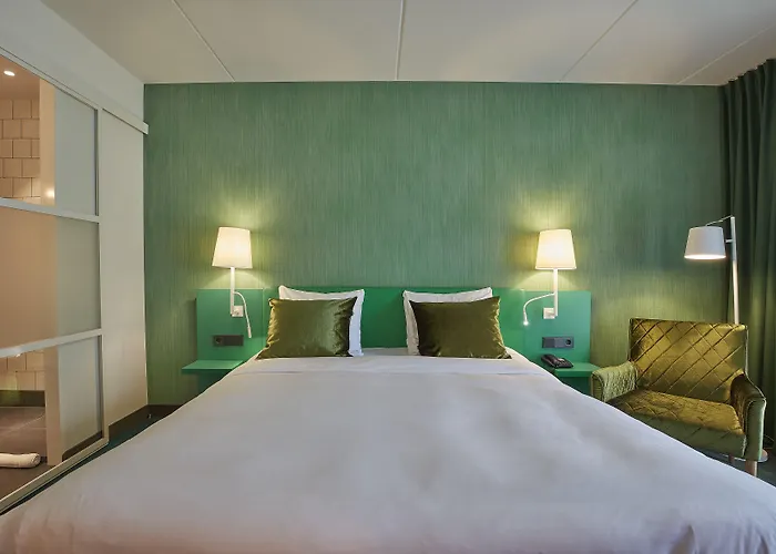 Hotels With Four Stars Carlton President