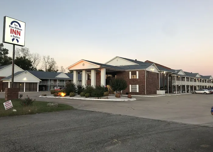 Blue Ribbon Inn And Suites