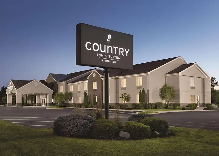 Cheap hotel: Country Inn & Suites By Radisson, Port Clinton, Oh