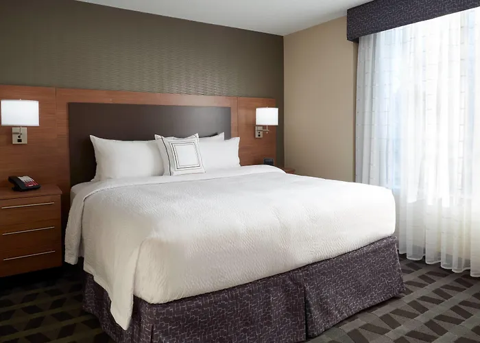Towneplace Suites By Marriott Windsor