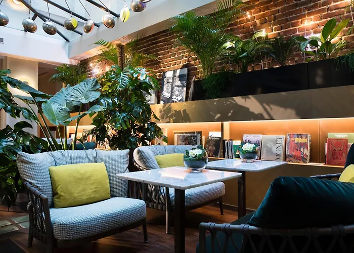Hotel Le Six