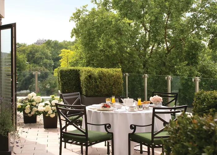 Four Seasons At Park Lane