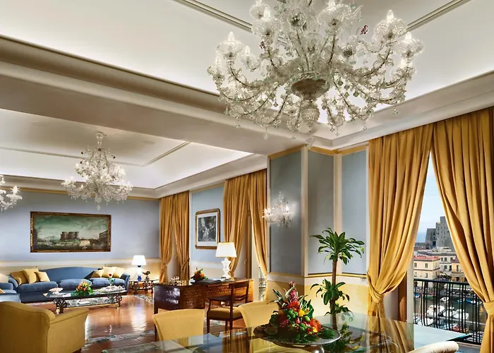 Hotel mit Pool: Grand Hotel Vesuvio
