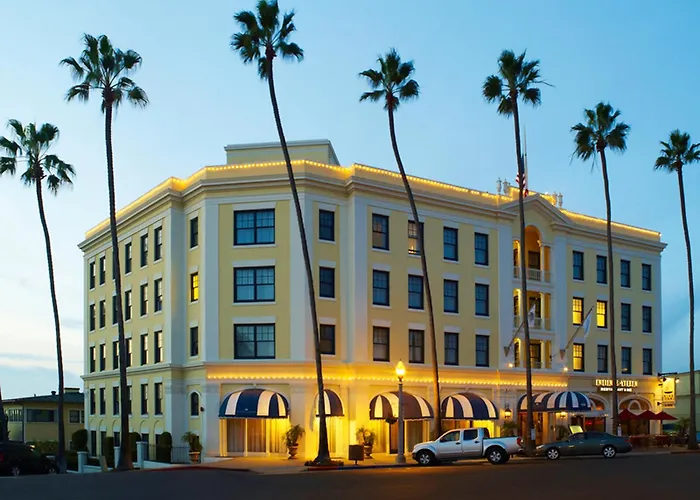 Grande Colonial La Jolla