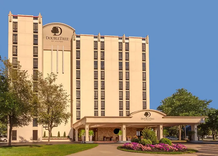 Doubletree By Hilton Airport