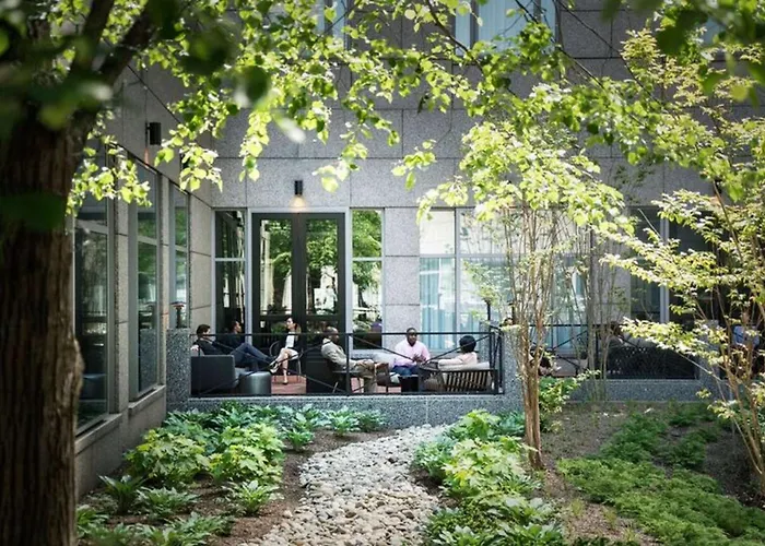 Family Hotel: The Logan Philadelphia, Curio Collection By Hilton