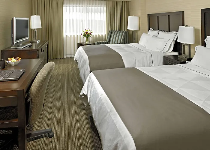Hot Tub in Room Delta s By Marriott Saskatoon Downtown
