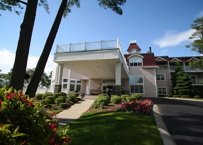 Cheap hotel: Bayshore Resort