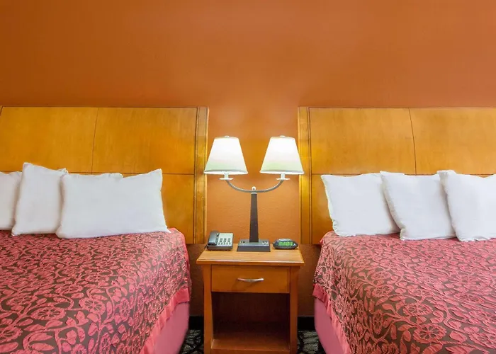 Days Inn By Wyndham Centerville
