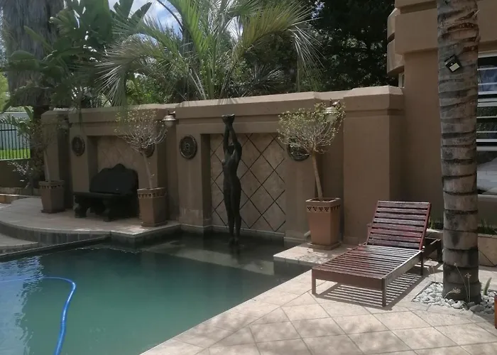 Oudtshoorn Guest House