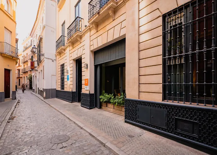 Family Hotel: Joya Del Casco Boutique Hotel By Shiadu