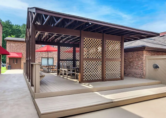 Cheap hotel: Best Western Auburn/Opelika Inn