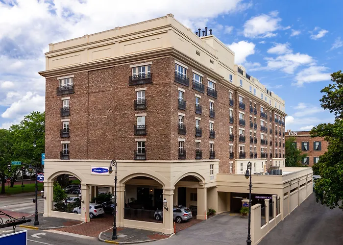 Hampton Inn Savannah Historic District