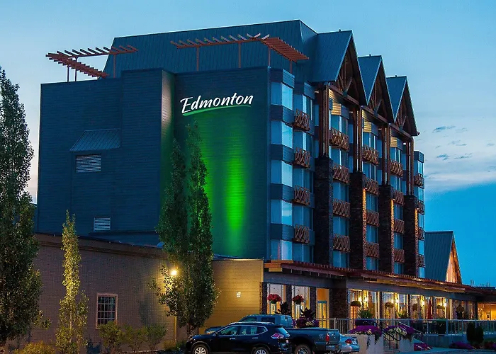 Hotels with pool Edmonton & Convention Center Edmonton