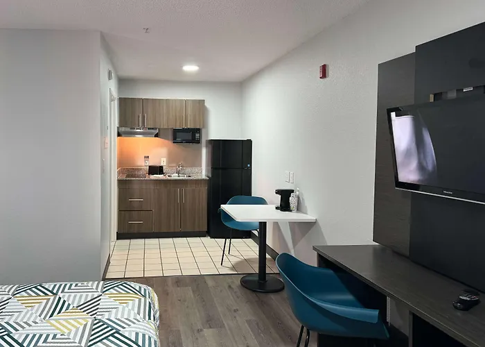 Studio 6 Extended Stay - West Palm Beach, Fl