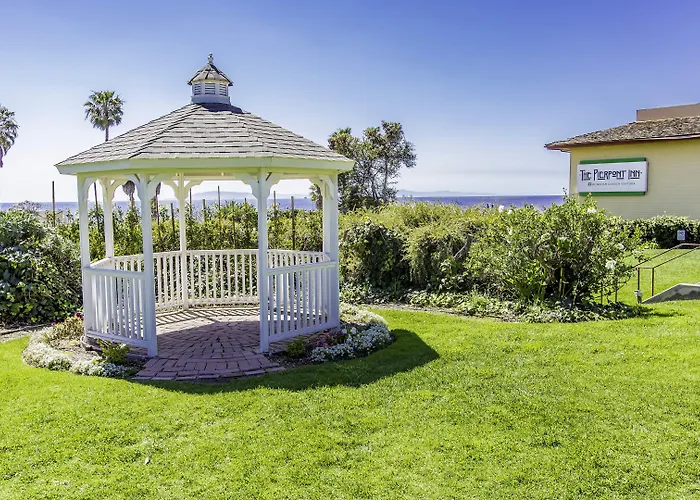 Pierpont Inn