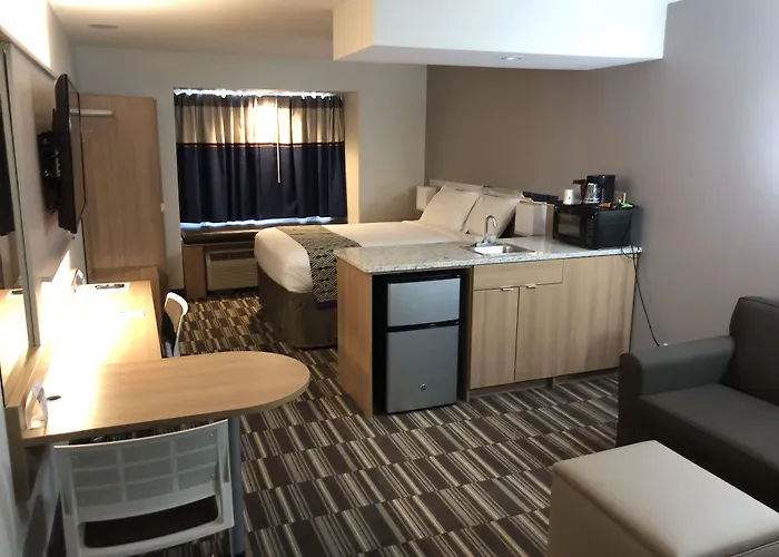 Microtel Inn & Suites