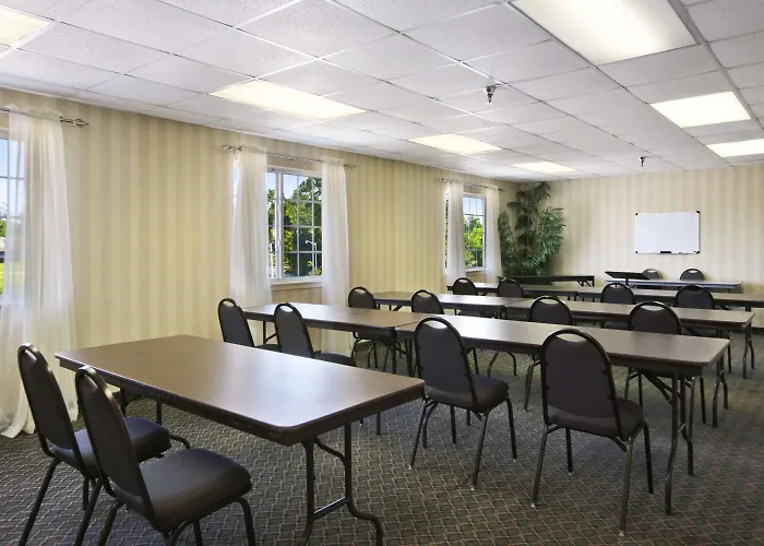 Microtel Inn & Suites