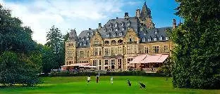 Pet Friendly hotel: Schlosshotel Kronberg - Hotel Frankfurt