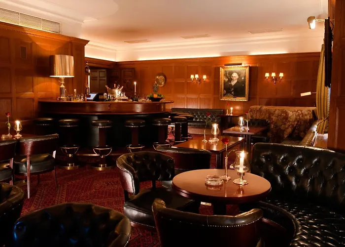 Pet Friendly hotel: Schlosshotel Kronberg - Hotel Frankfurt