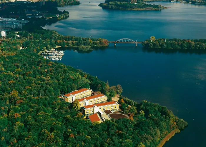 4 sterren hotel: Seminaris Seehotel Potsdam