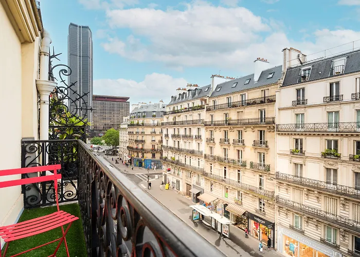 Hotel with pool: Royal Saint Germain