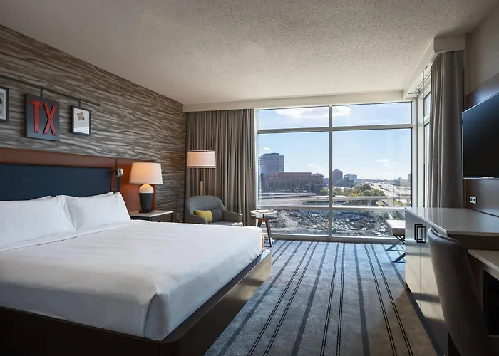 Dog friendly hotels Renaissance Dallas Richardson