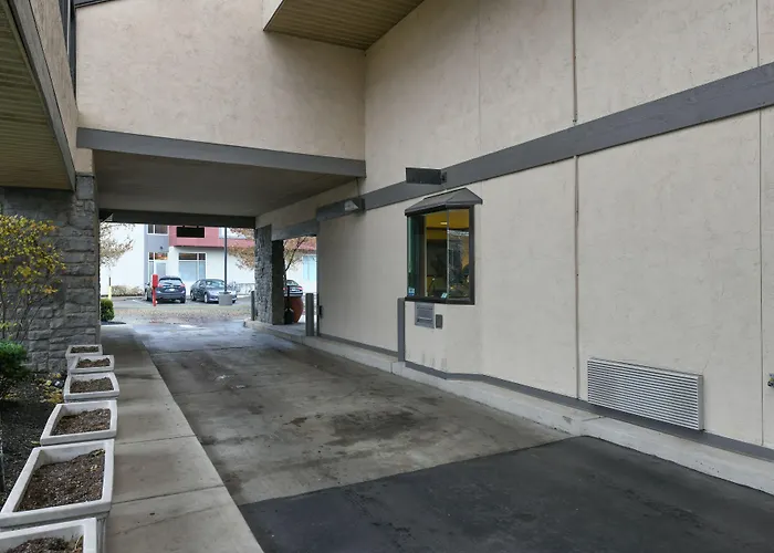 Varsity Inn Osu South