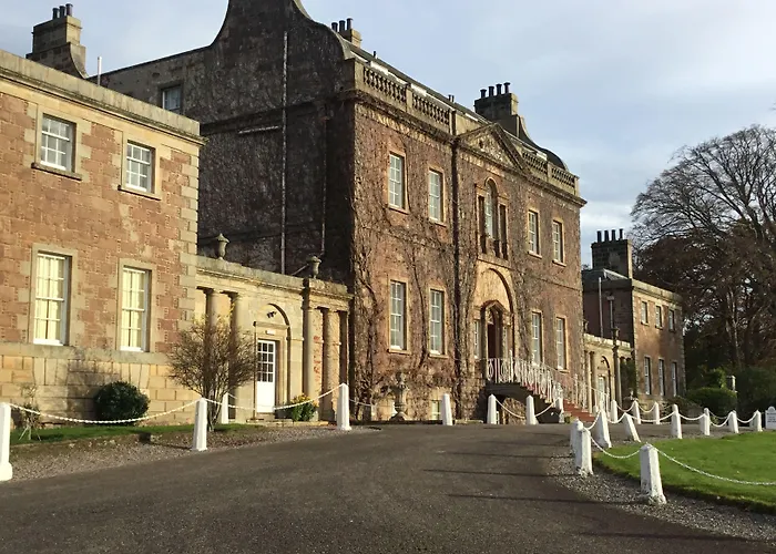 Hotel with Tennis: Culloden House Hotel