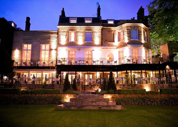 Hotels With Four Stars 