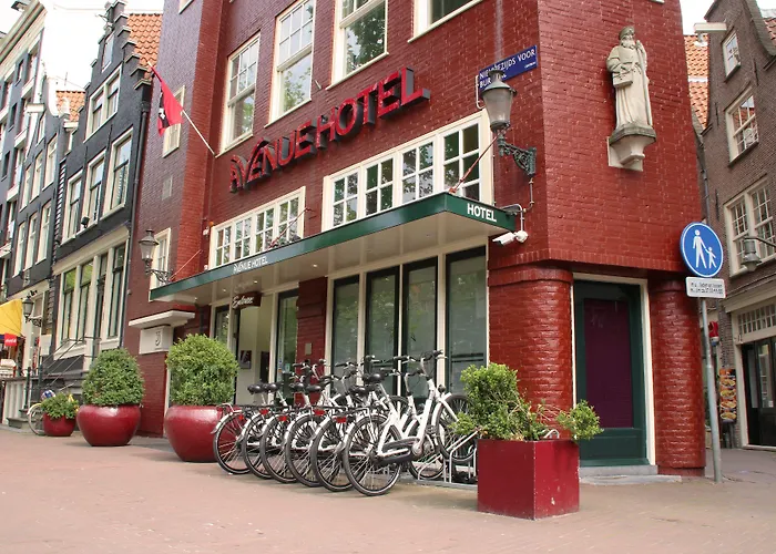 Resort: Avenue Hotel