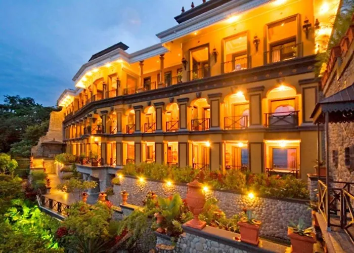 Hotel 5 Estrellas Villa Caletas