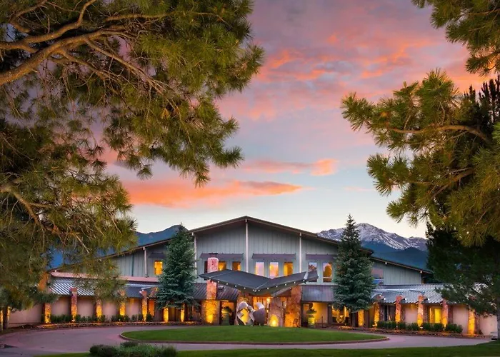 Hotel: Garden Of The Gods Resort & Club
