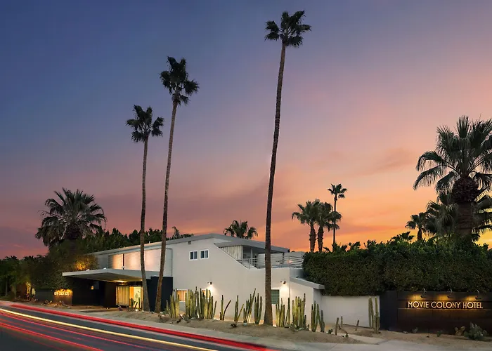 Airport Hotel: Movie Colony Hotel - Adults Only