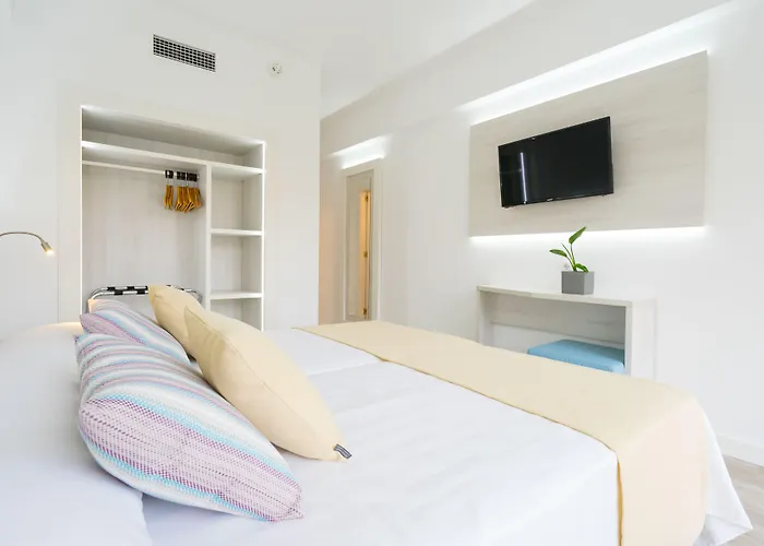 Ping Pong hotel: O7 Vistanova