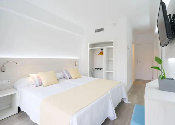 Ping Pong hotel: O7 Vistanova