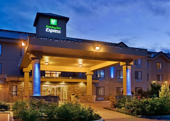 Holiday Inn Express & Suites By Ihg