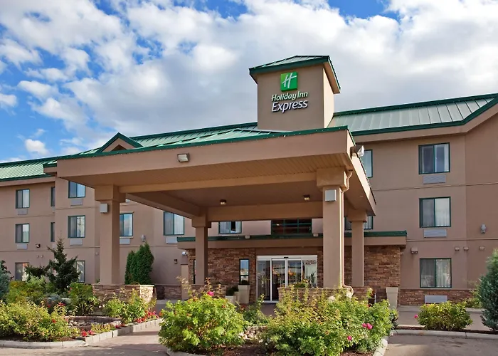 Holiday Inn Express & Suites By Ihg
